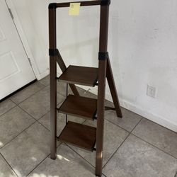 Heavy Duty 3 Step  Ladder - L171