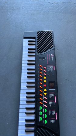 5468 Electronic keyboard only used very rarely