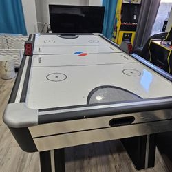 Air Hockey Table