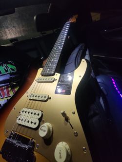 Fender American ultra 2 stratocaster  ultraburst finish with mono case