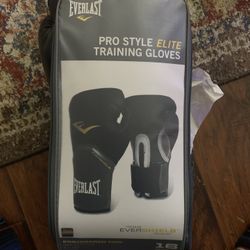 Brand New 16 Ounce Gloves 