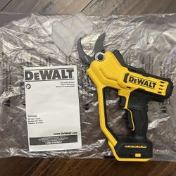 New 20V Dewalt Pruning Sheers