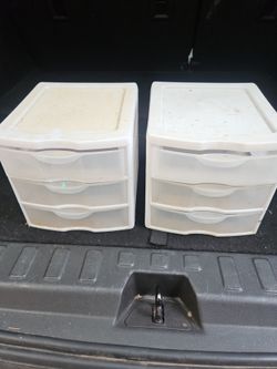 2 3-drawer organizers