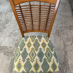 🍽️ Dining Table + 4 Chairs – Matching Set