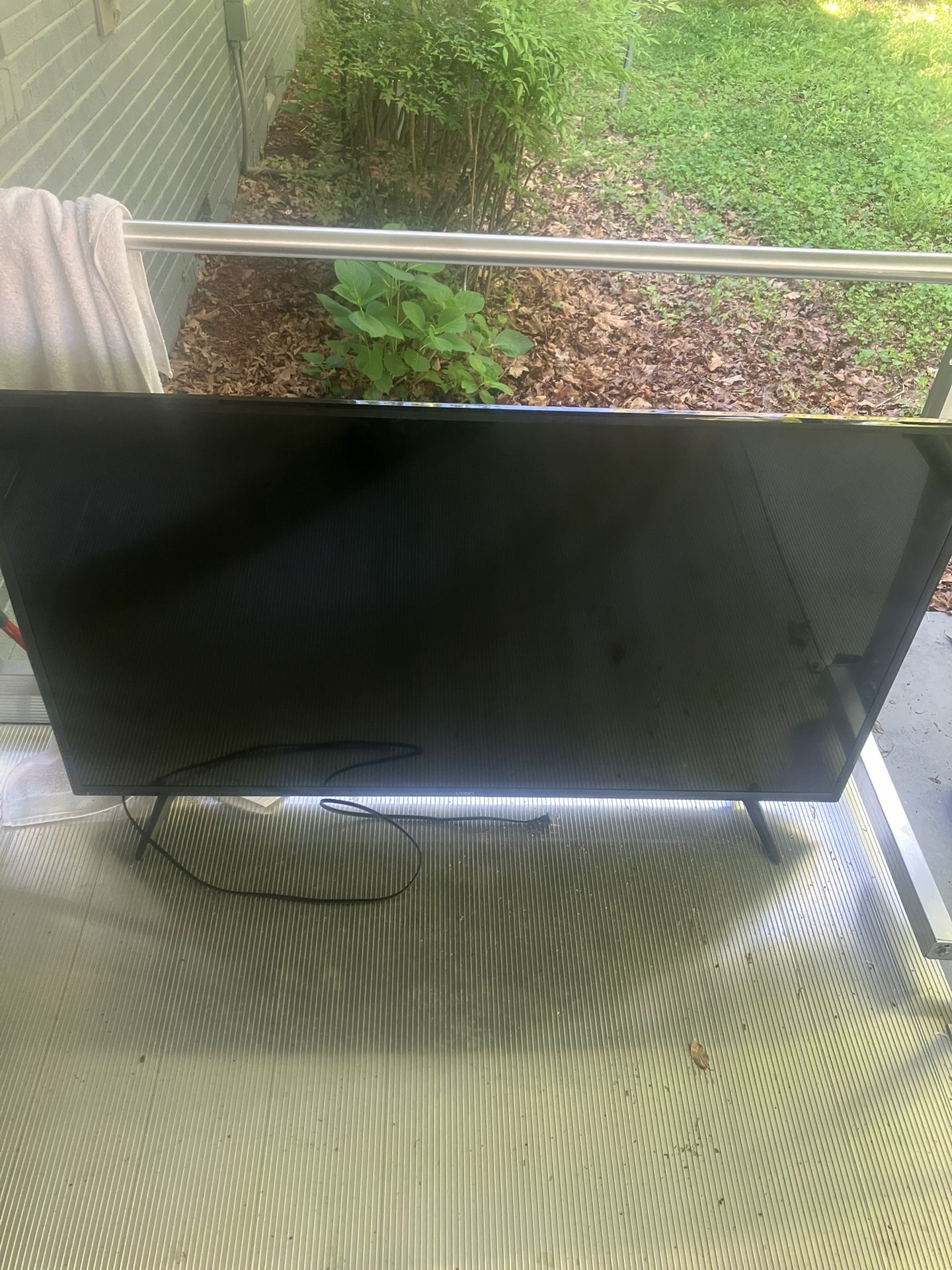 “55” Inch Tv LG Smart Tv (remote Included)