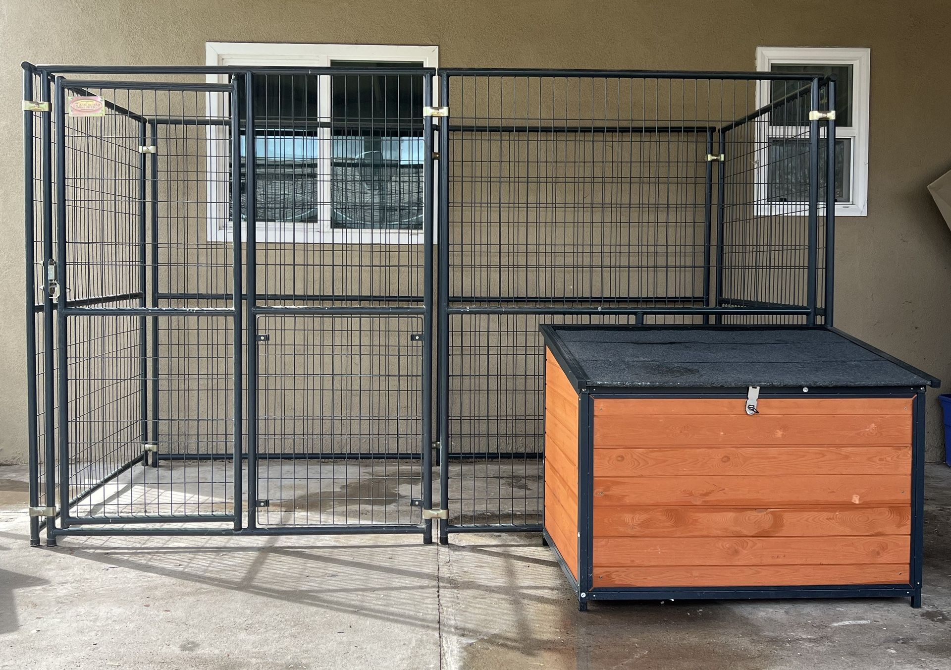 Retriever Kennel / Dog House