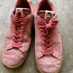 Nike SB Supreme Collab