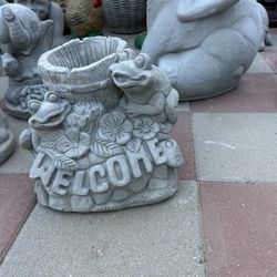 New Flower Pot With Welcome Sign Made Out Of Cement 