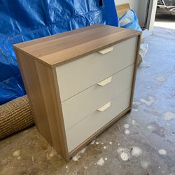 Three Drawer Dresser (white, Natural)