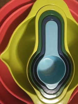 Measuring Spoons And Bowls 