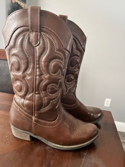 Girl boots size 1