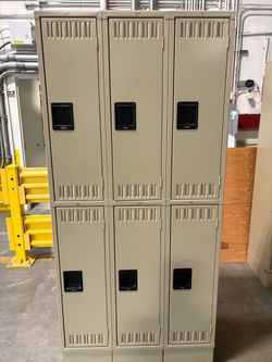Storage locker