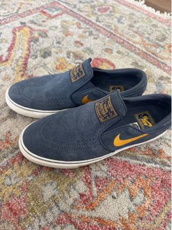 Nike Janoski slip on shoes