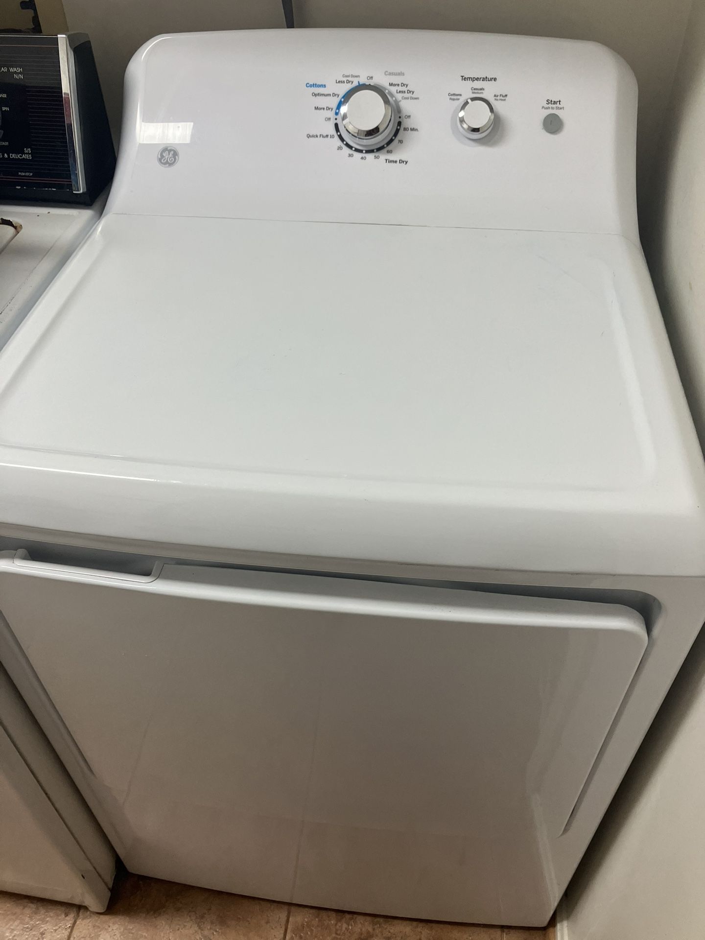 Dryer Like New - White Electric