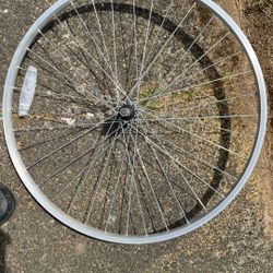 26 in Wheels bolt on - 20$ ,quick  release - 20 $.