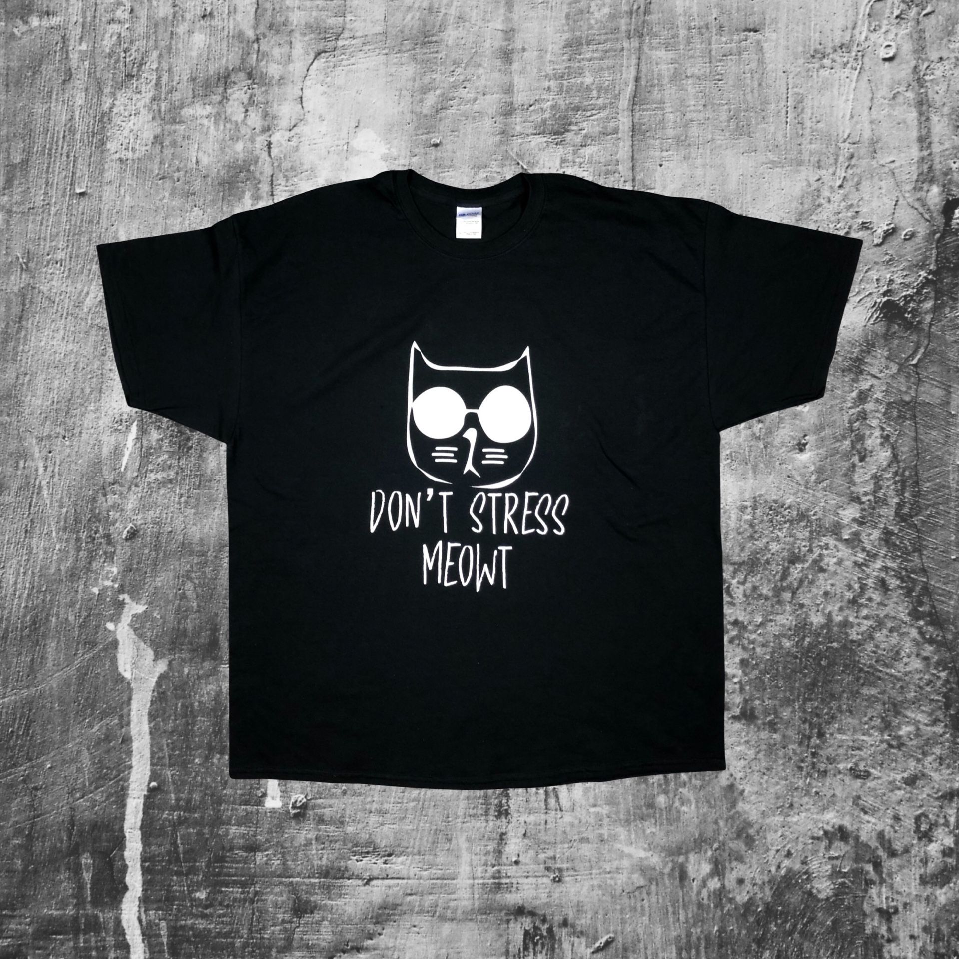 Don’t Stress Meowt Cat T-shirt Black Size Lrg, XL, 2x, 3x Screen Printed