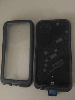 Life proof iPhone 6 case with built in backup battery