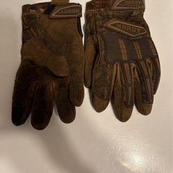 Gloves 