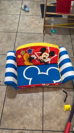 Mickey sofa