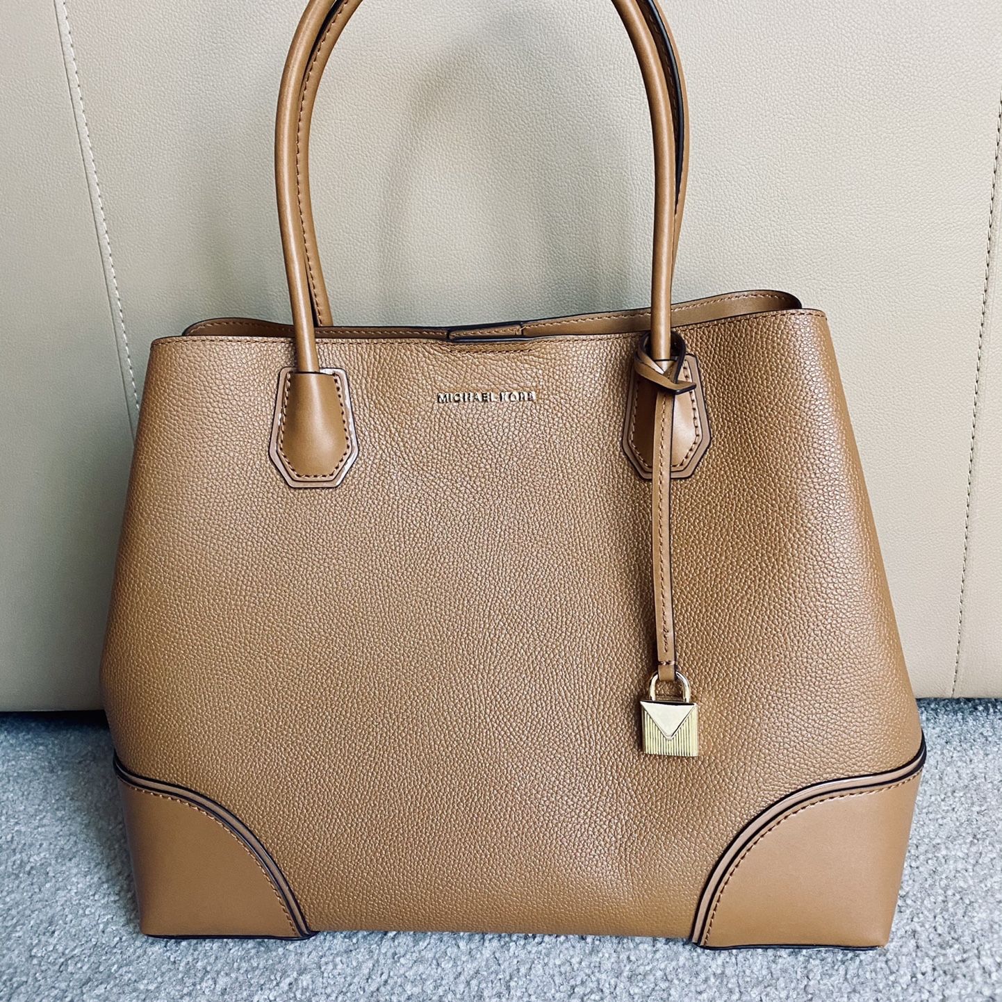 Michael Kors Like New