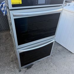 NEW Frigidaire Gallery 30" Double Electric Wall Oven 