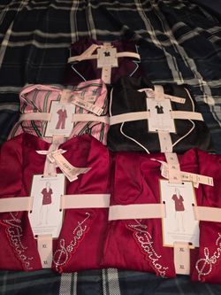 Victoria's Secret Pajama Sets – Lot of 6 40 each