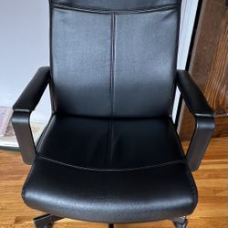 Swivel Black Office Chair 