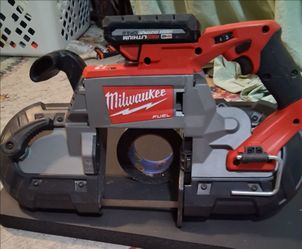 Milwaukee band saw