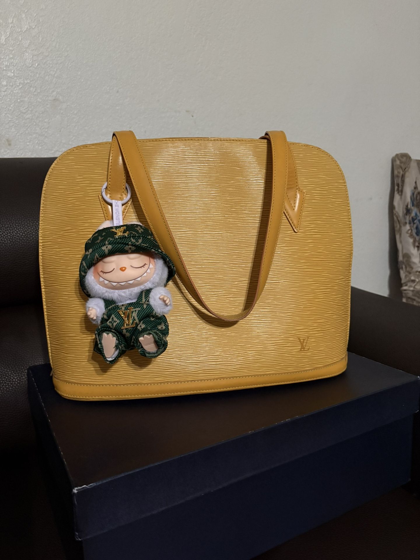Authentic Louis Vuitton Epi Tote Bag
