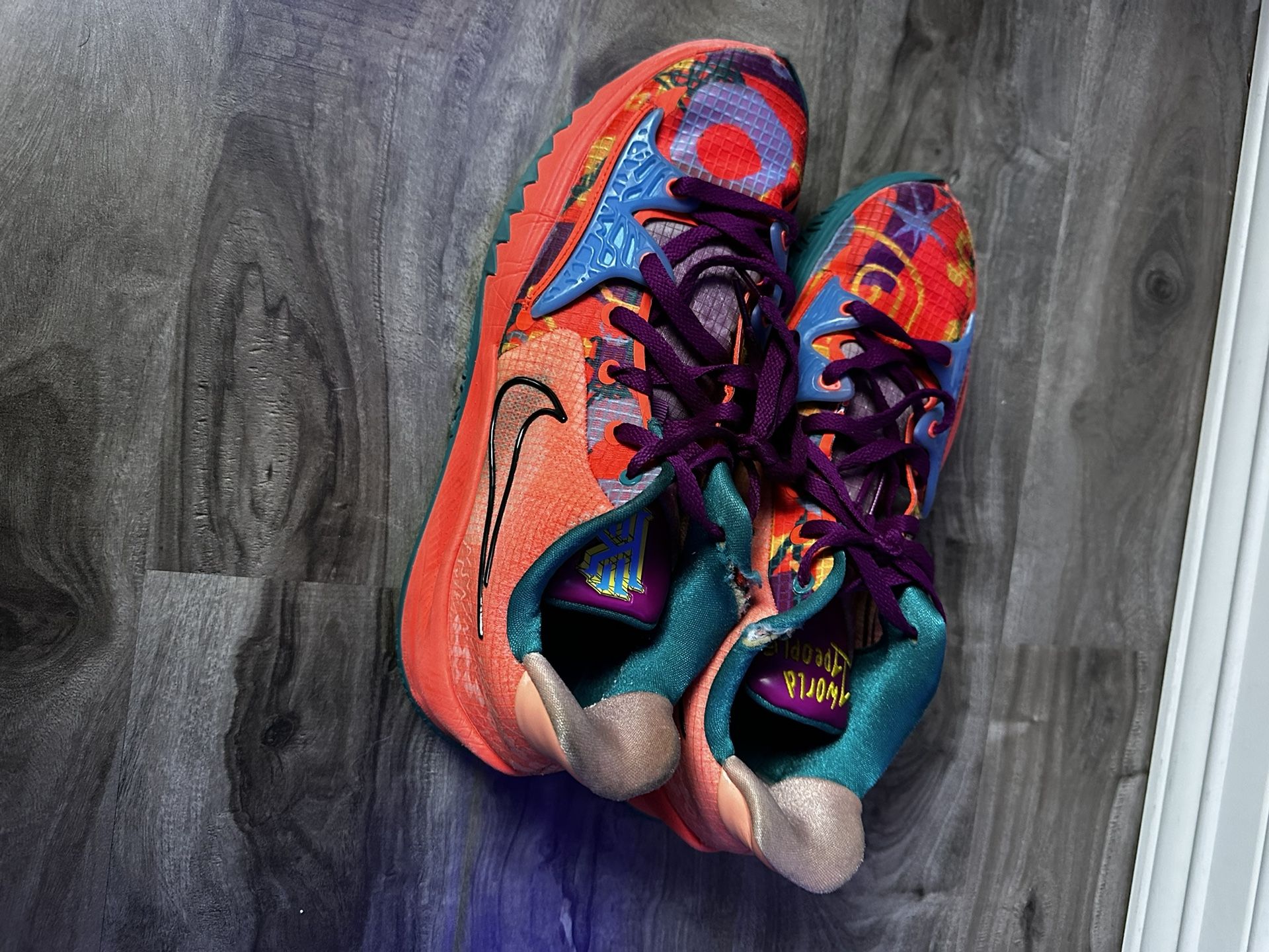 Kyrie Basketball Shoes