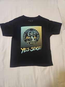 Boys Cobra Kai Tee Size M