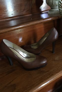 Jessica Simpson heels