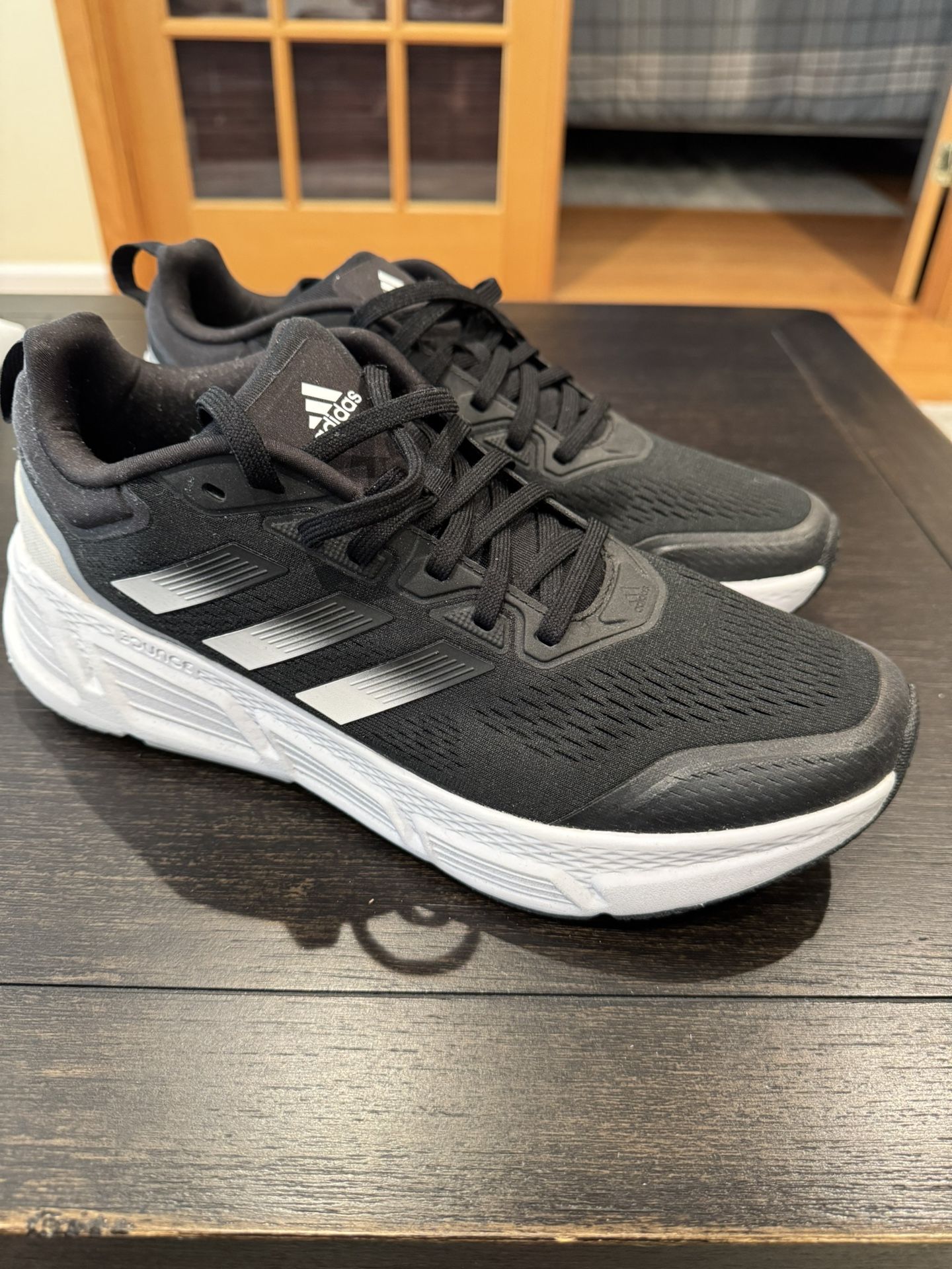 Adidas Quester