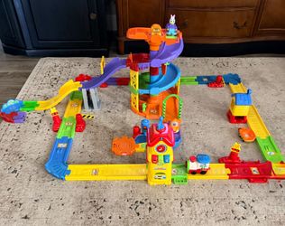 VTech Go! Go! Smart Wheels Ultimate Train Station & Track Set