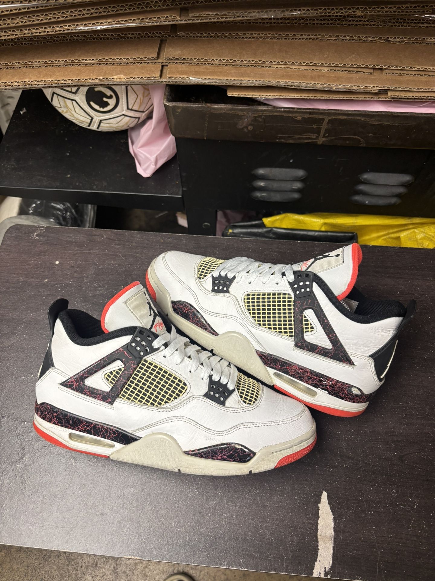 Air Jordan 4 Flight Nostalgia 