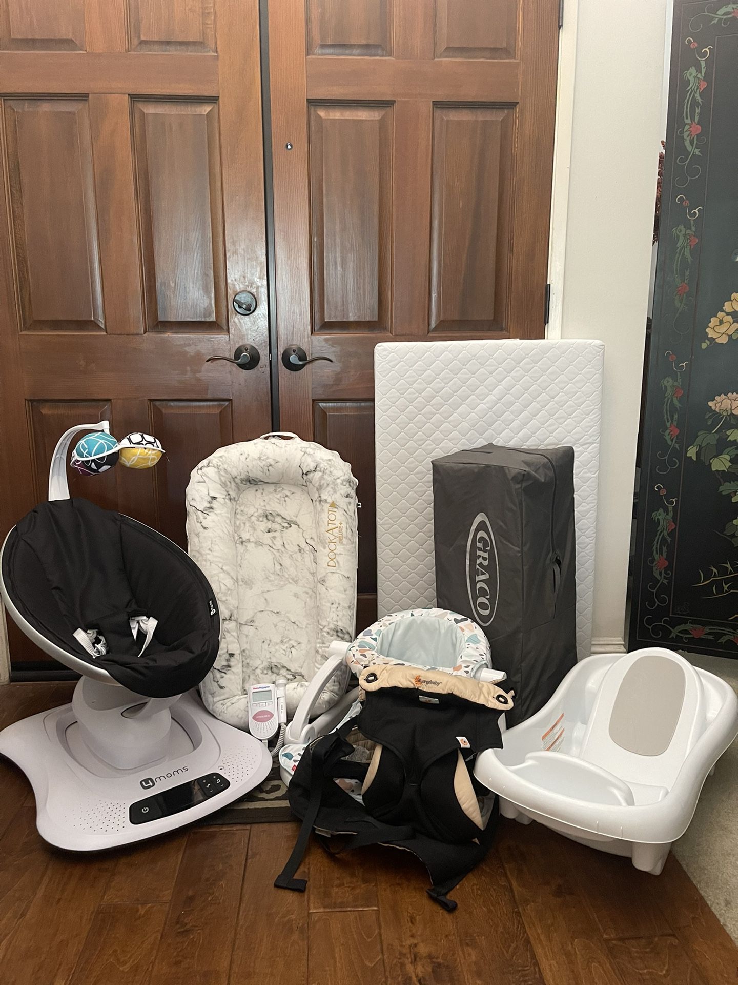 The Ultimate Baby Starter Pack! MamaRoo, DockATot, Ergobaby, Graco (LIKE NEW CONDITION! OVER $850 VALUE COMBINED!)