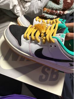 Nike SB Dunk Low