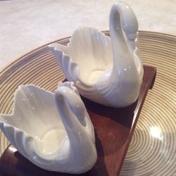 Lenox Porcelain Mother & Child Swans