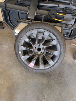 20" GoodYear Tire & OEM Tesla Model Y Performance Wheel/Rim