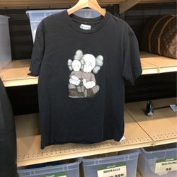 Uniqlo Male Tee Shirts (size L)