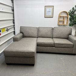 Dania Sectional Sofa