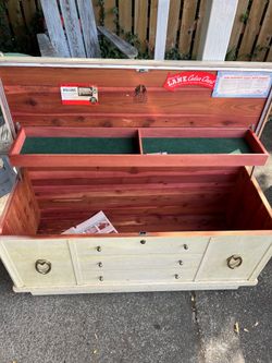 1957 Lane Cedar Chest