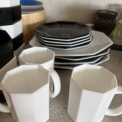 Service For 8 Dishes