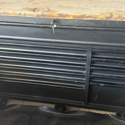 Husky Heavy duty Tool Chest 