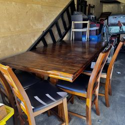 Dinning Room Table 6 Chairs 
