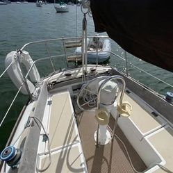 1984 Cape Dory 25D With Wheel Helm