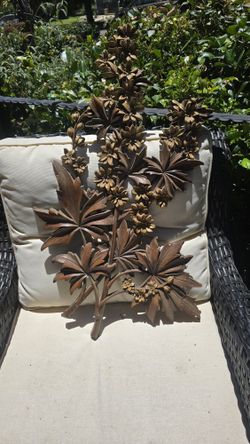 Vintage MCM floral syroco wall decor
