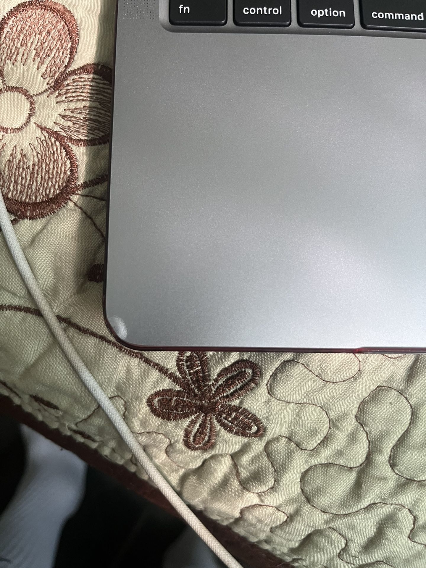 2020 MacBook Air 13inch $700