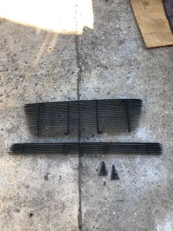 Toyota Tacoma Grill 2010