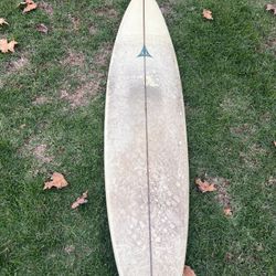 7’6 surfboard 